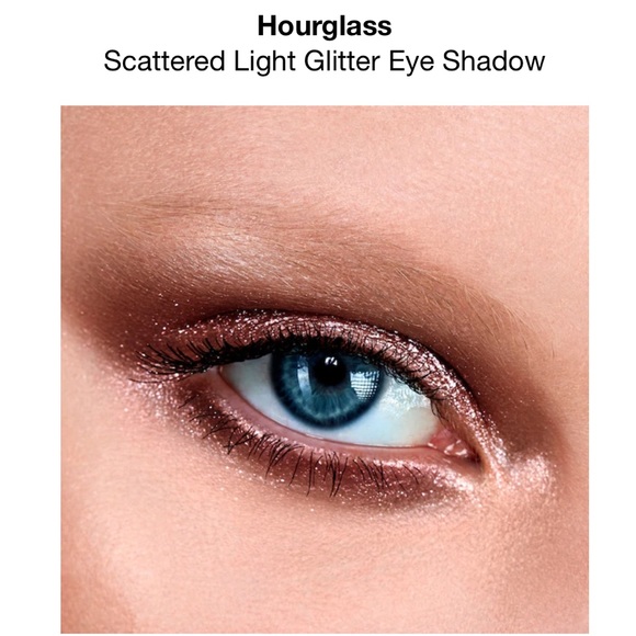 ✨ Hourglass Scattered Light Glitter Eye Shadow - Picture 6 of 9